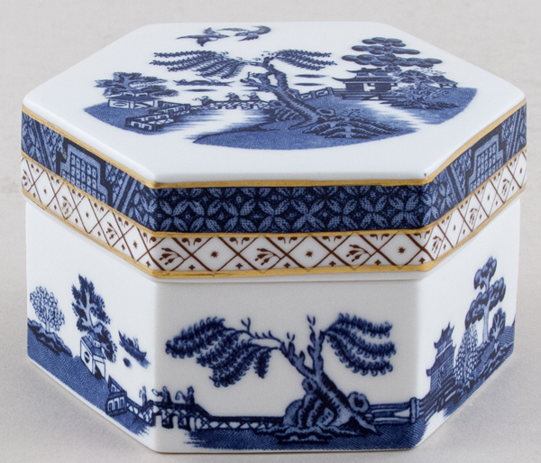 Trinket Box hexagonal c1980s